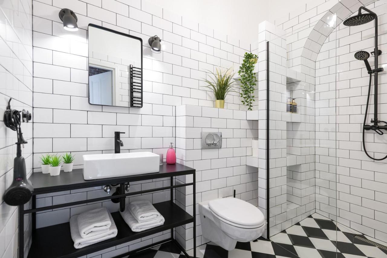 Discover Krakow Apartments - 3 Rakowicka St - Amazing Loft Near Main Station - Netflix Extérieur photo