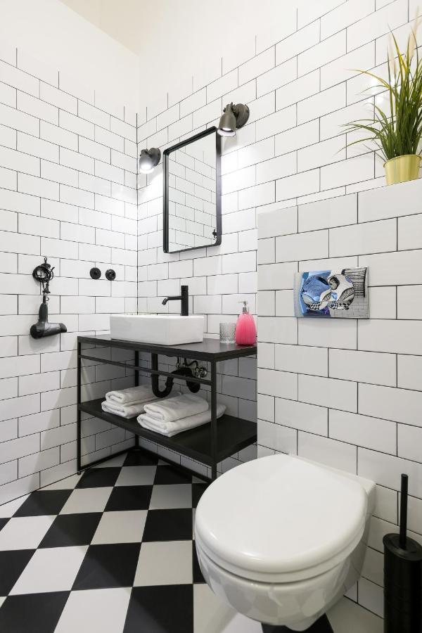 Discover Krakow Apartments - 3 Rakowicka St - Amazing Loft Near Main Station - Netflix Extérieur photo